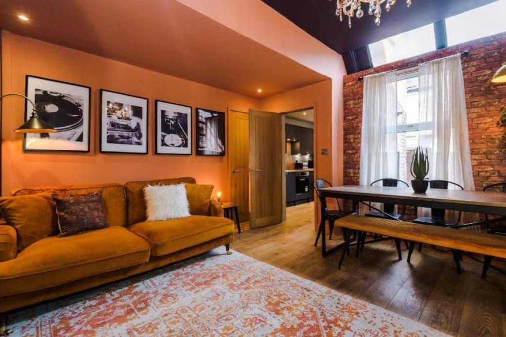 Industrial Design 4 Bed House, Manchester